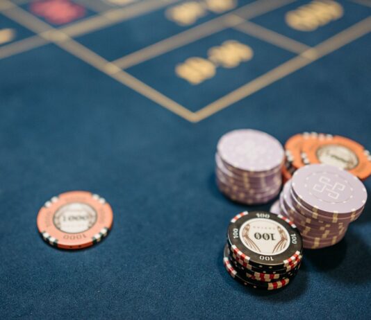 A Comparison Between Sports Betting And Online Casinos comparison-between-sports-betting-and-online-casinos