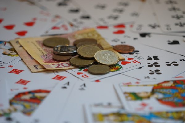 online-gambling-making-major-moves-to-mainstream-markets